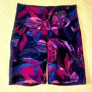 Vibrant Floral Bike Shorts